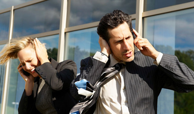 在工作中如果我很烦一个人怎么办啊 现在看见